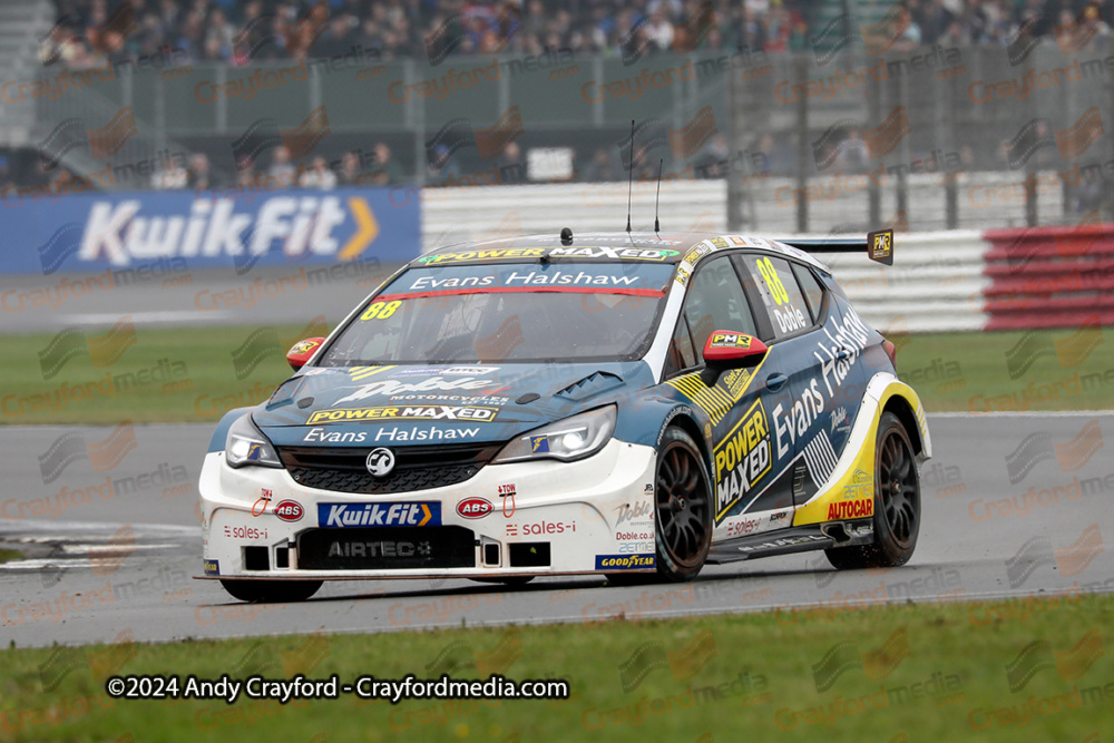 BTCC-Silverstone-220924-R26-108