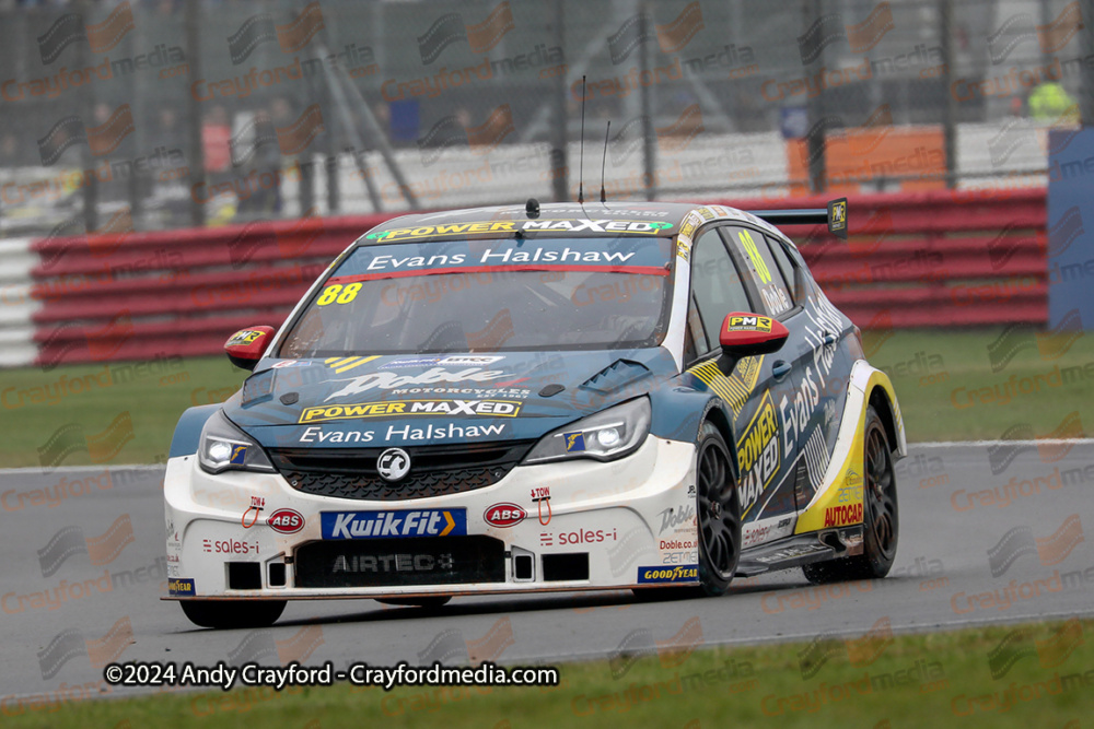 BTCC-Silverstone-220924-R26-117