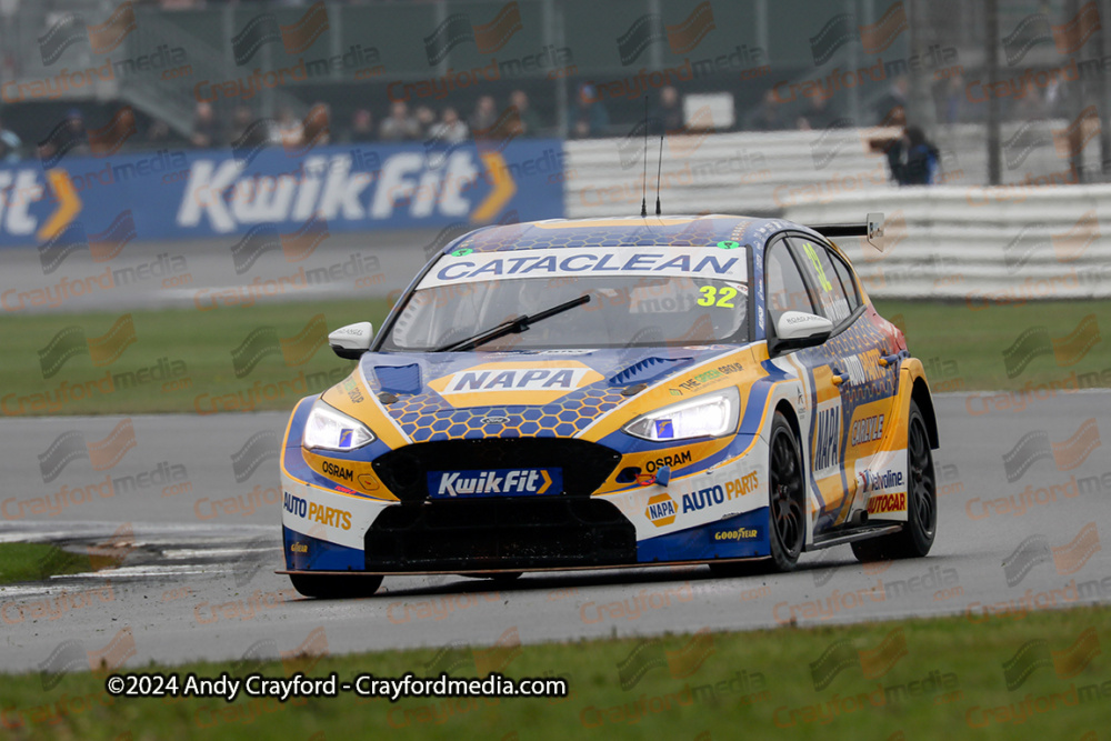 BTCC-Silverstone-220924-R26-86