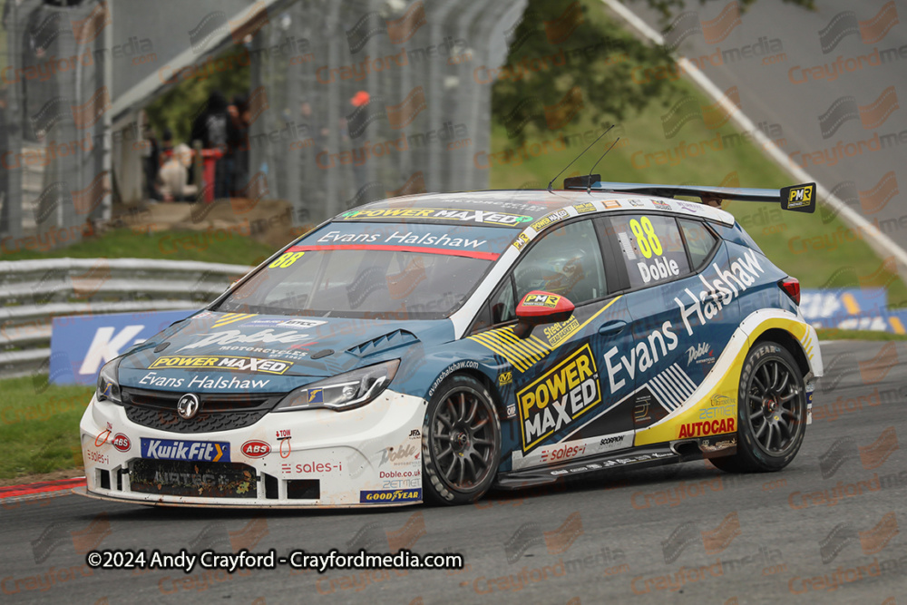 BTCC-Brands-Hatch-061024-R28-123