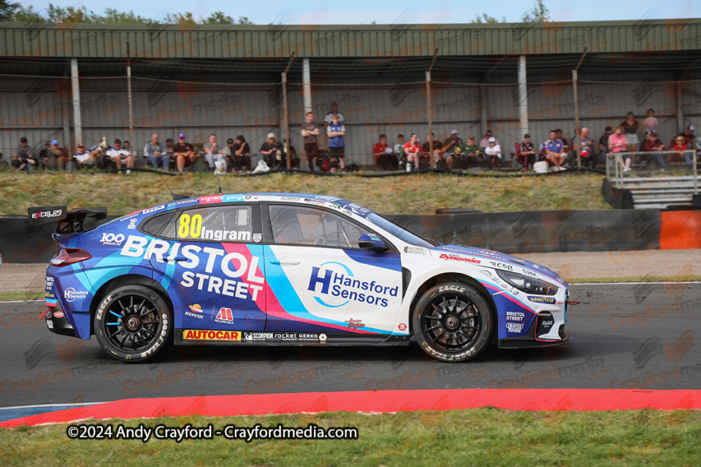 BTCC-Knockhill-110924-R21-10