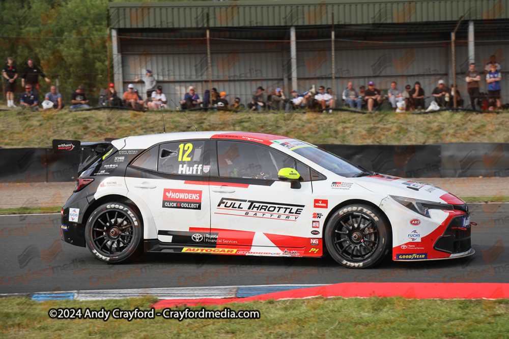 BTCC-Knockhill-110924-R21-14