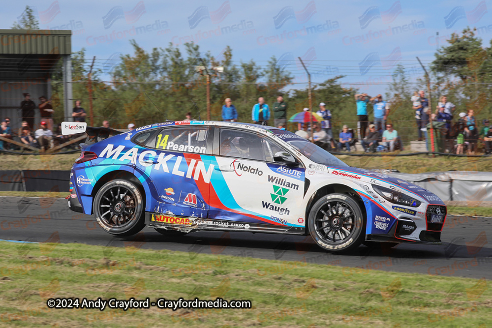 BTCC-Knockhill-110924-R21-34