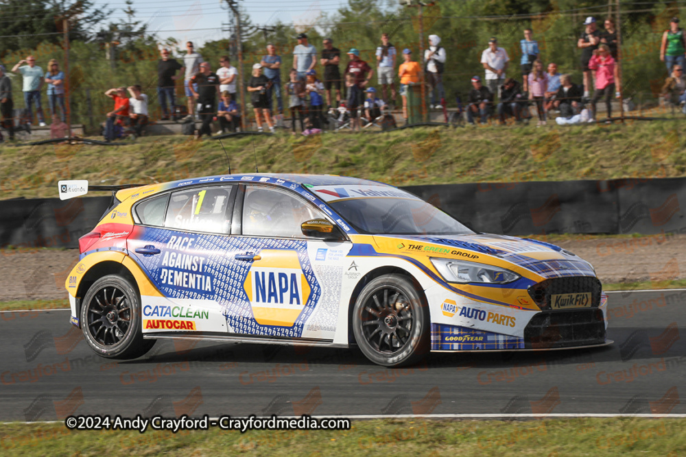 BTCC-Knockhill-110924-R21-76