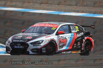 BTCC-Knockhill-110924-R20-16