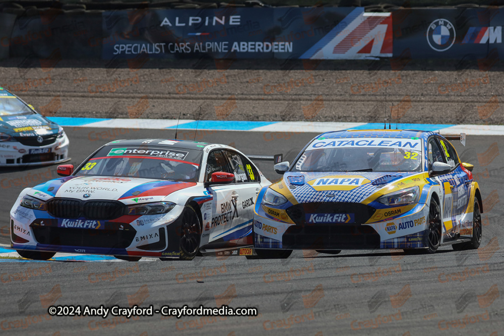 BTCC-Knockhill-110924-R20-19