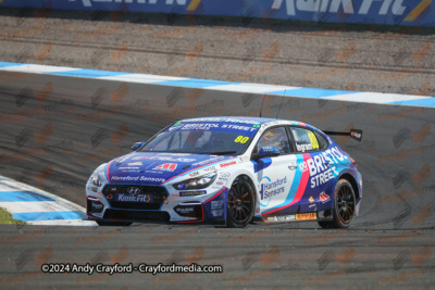 BTCC-Knockhill-110924-R20-71