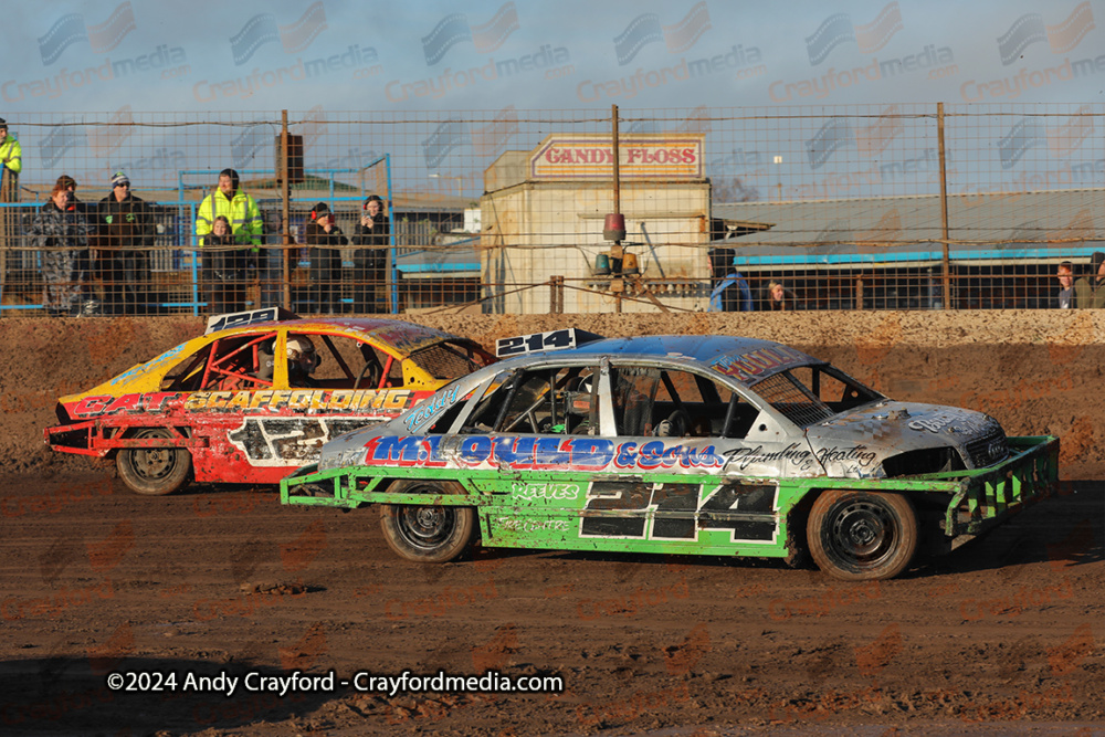 2LSTOCKS-Kings-Lynn-291224-17