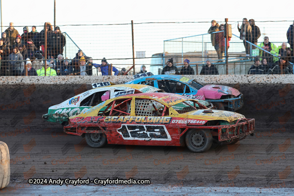 2LSTOCKS-Kings-Lynn-291224-58