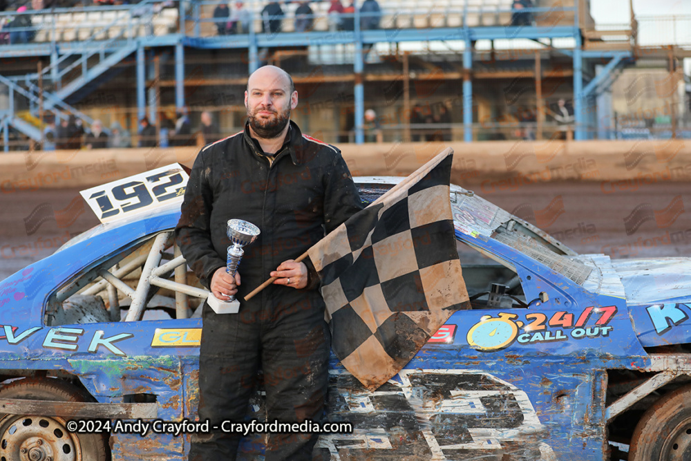 2LSTOCKS-Kings-Lynn-291224-93