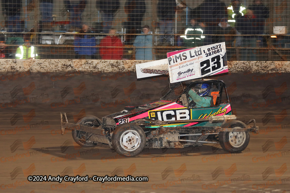 F2-Kings-Lynn-291224-111