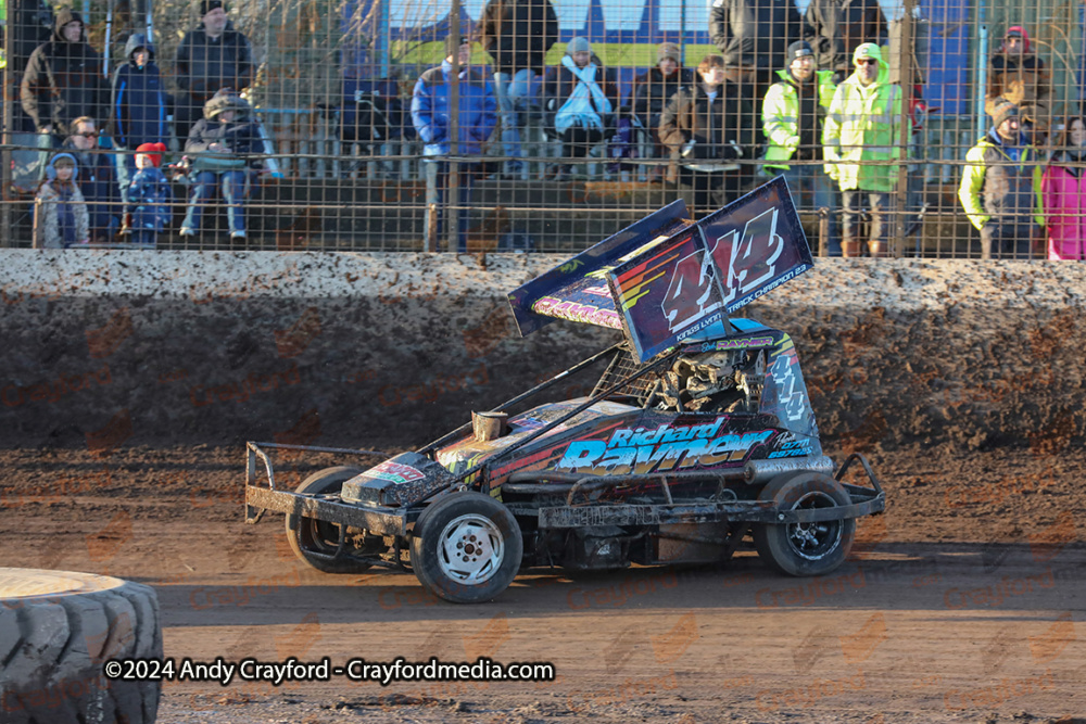 F2-Kings-Lynn-291224-30