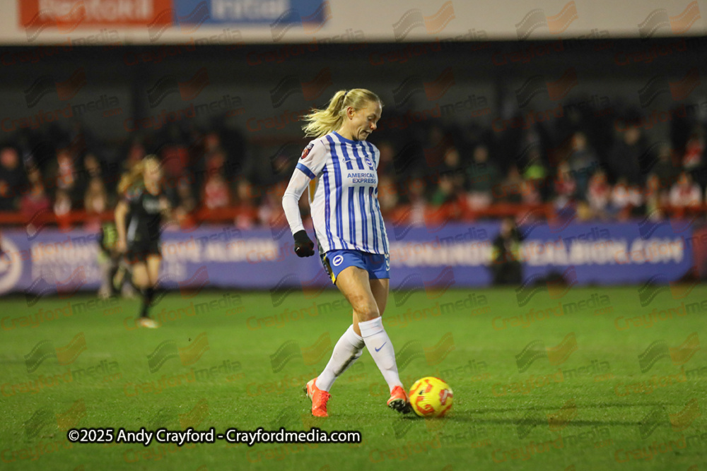 Brighton-and-Hove-Albion-Womens-v-Arsenal-Womens-220125-35