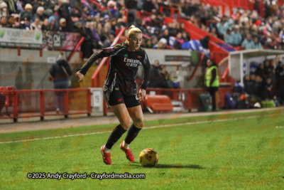 Brighton-and-Hove-Albion-Womens-v-Arsenal-Womens-220125-43