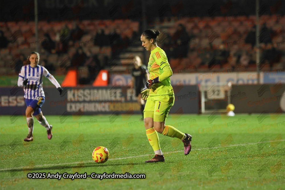 Brighton-and-Hove-Albion-Womens-v-Arsenal-Womens-220125-49