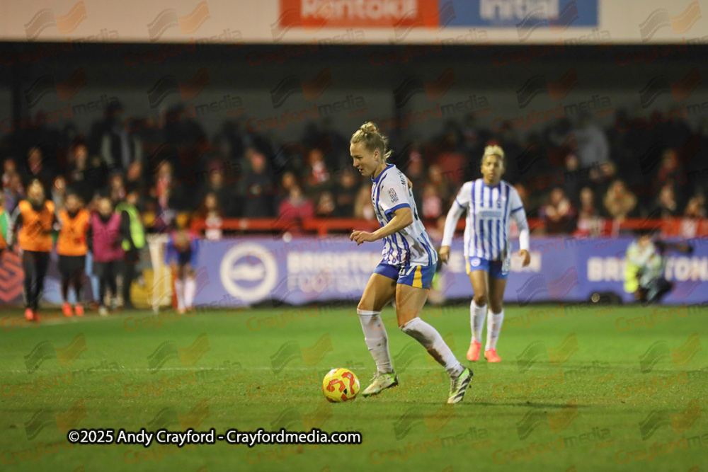 Brighton-and-Hove-Albion-Womens-v-Arsenal-Womens-220125-55