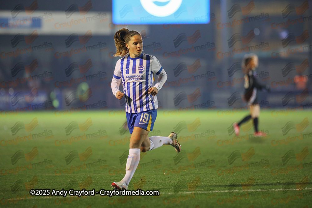 Brighton-and-Hove-Albion-Womens-v-Arsenal-Womens-220125-6