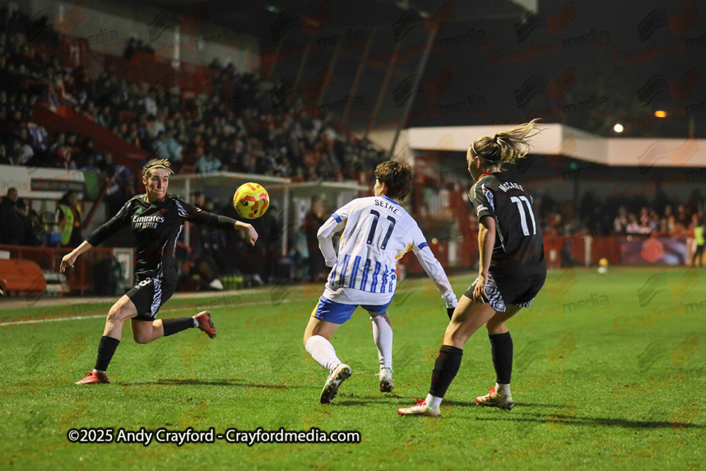 Brighton-and-Hove-Albion-Womens-v-Arsenal-Womens-220125-69