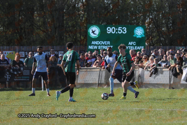 Andover-New-Street-v-AFC-Whyteleafe-050425-144