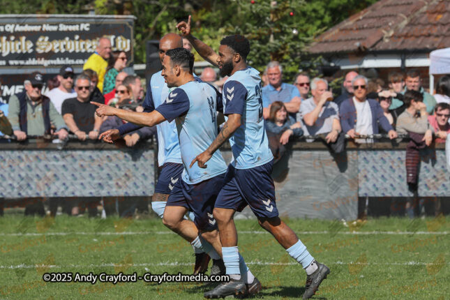 Andover-New-Street-v-AFC-Whyteleafe-050425-37