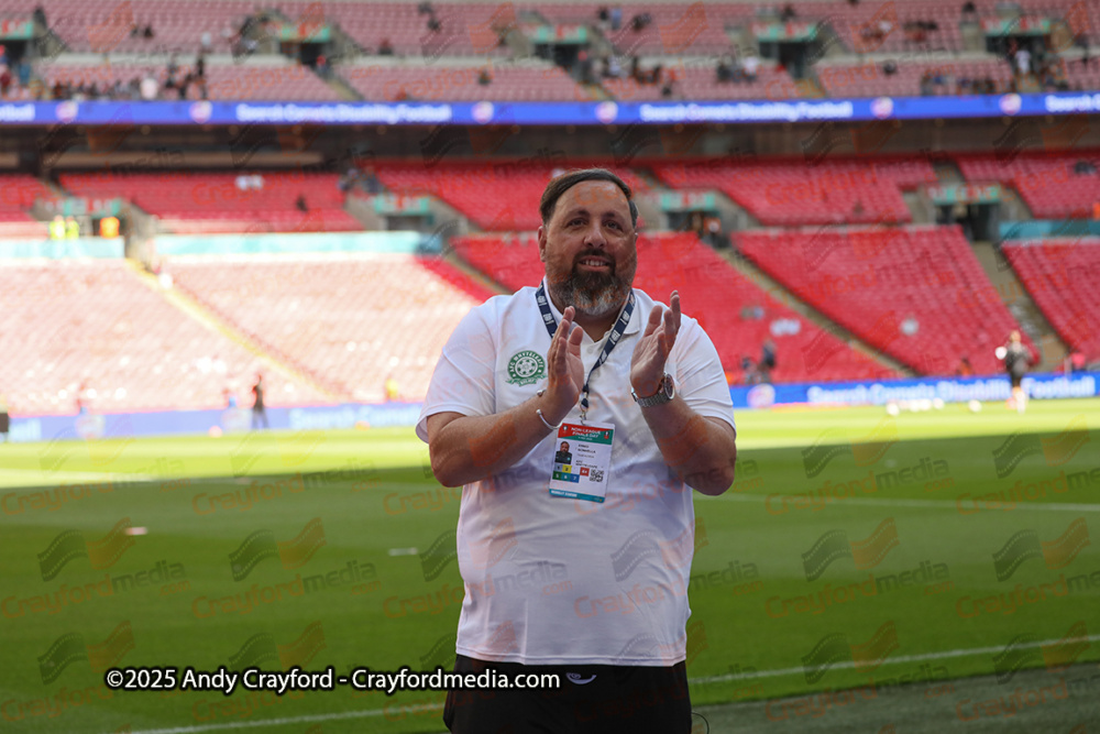 AFC-Whyteleafe-v-Whitstable-Town-110525-9
