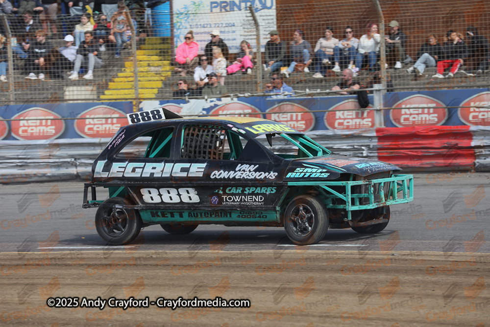 1300STOCKS-Ipswich-260525-184