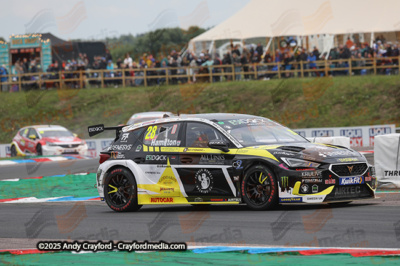 BTCC-Thruxton-080625-R12-10