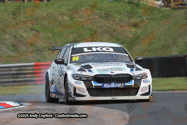 BTCC-Thruxton-080625-R12-102