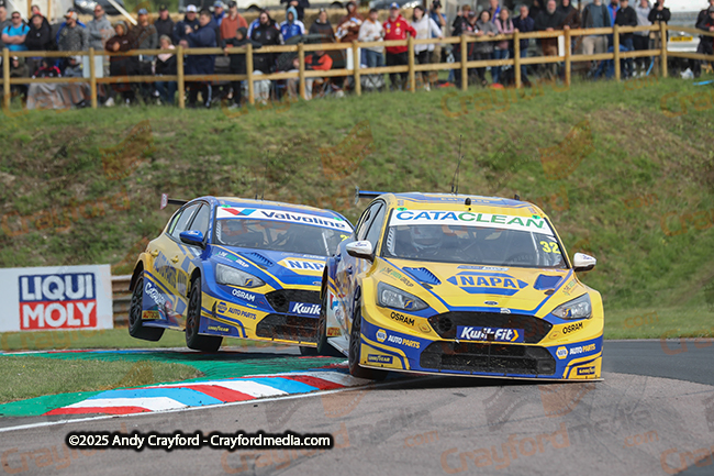 BTCC-Thruxton-080625-R12-106