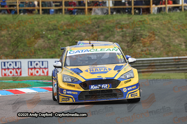BTCC-Thruxton-080625-R12-112