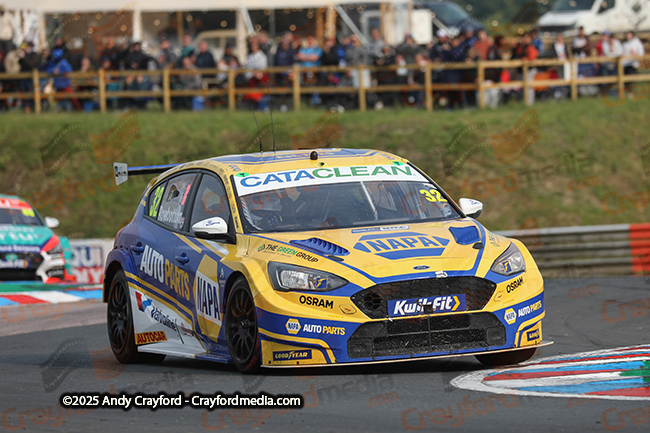 BTCC-Thruxton-080625-R12-155