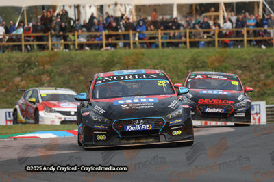 BTCC-Thruxton-080625-R12-159