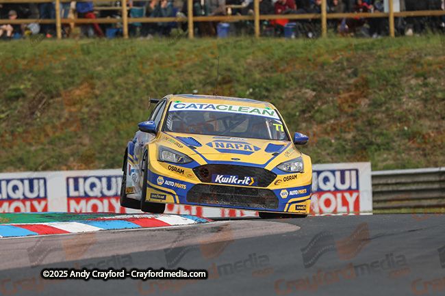 BTCC-Thruxton-080625-R12-164