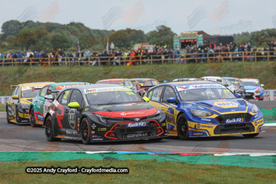 BTCC-Thruxton-080625-R12-18