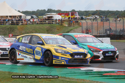 BTCC-Thruxton-080625-R12-22