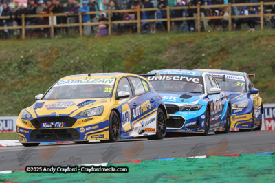 BTCC-Thruxton-080625-R12-24