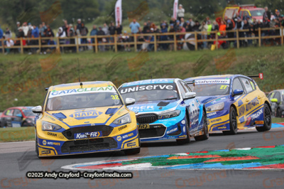BTCC-Thruxton-080625-R12-25