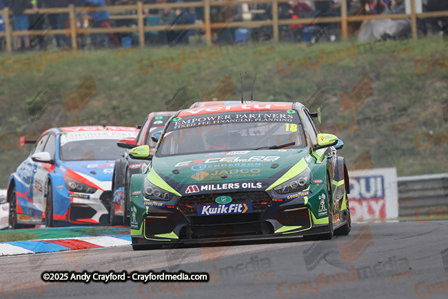 BTCC-Thruxton-080625-R12-33