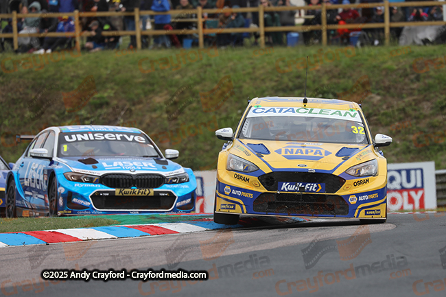 BTCC-Thruxton-080625-R12-37