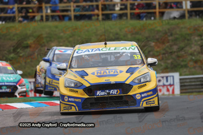 BTCC-Thruxton-080625-R12-38