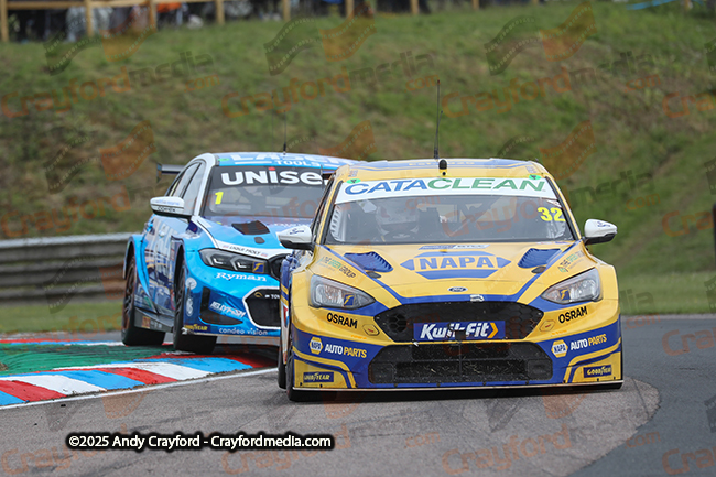 BTCC-Thruxton-080625-R12-46