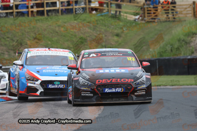 BTCC-Thruxton-080625-R12-47