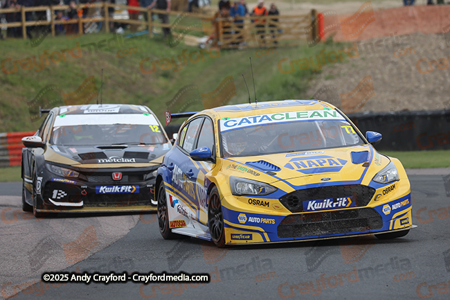 BTCC-Thruxton-080625-R12-49
