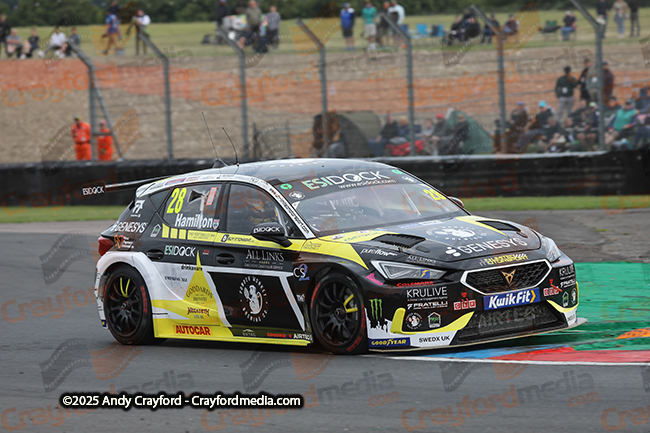 BTCC-Thruxton-080625-R12-53