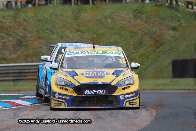 BTCC-Thruxton-080625-R12-56