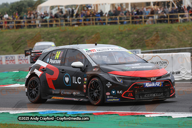 BTCC-Thruxton-080625-R12-6