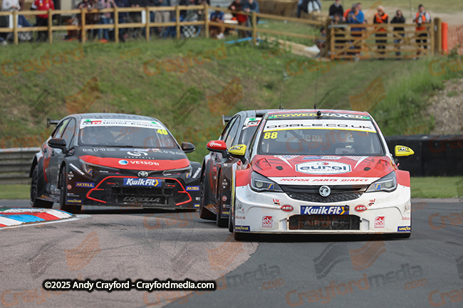 BTCC-Thruxton-080625-R12-96