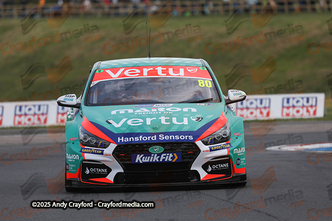 BTCC-Thruxton-080625-R11-10