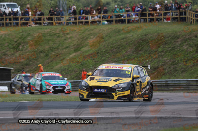 BTCC-Thruxton-080625-R11-100