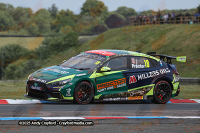 BTCC-Thruxton-080625-R11-106